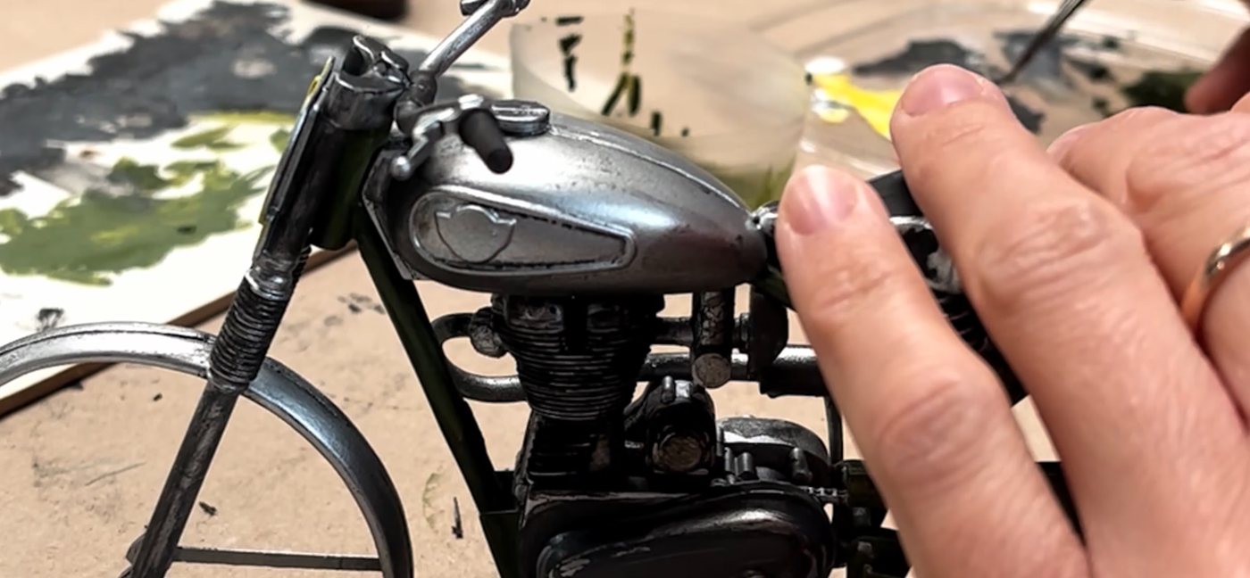 Hand-painting a miniature Bullet